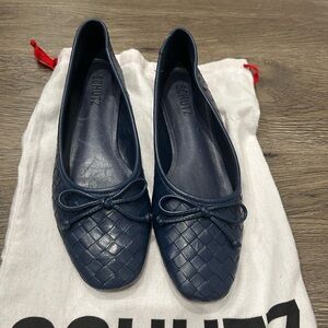 Never worn Schultz woven ballet flat in blue Sz 6